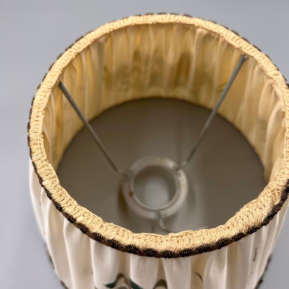 Vintage “by Delft” Pleated Fabric Lampshade –  Cottagecore Decor - Picture 10 of 16